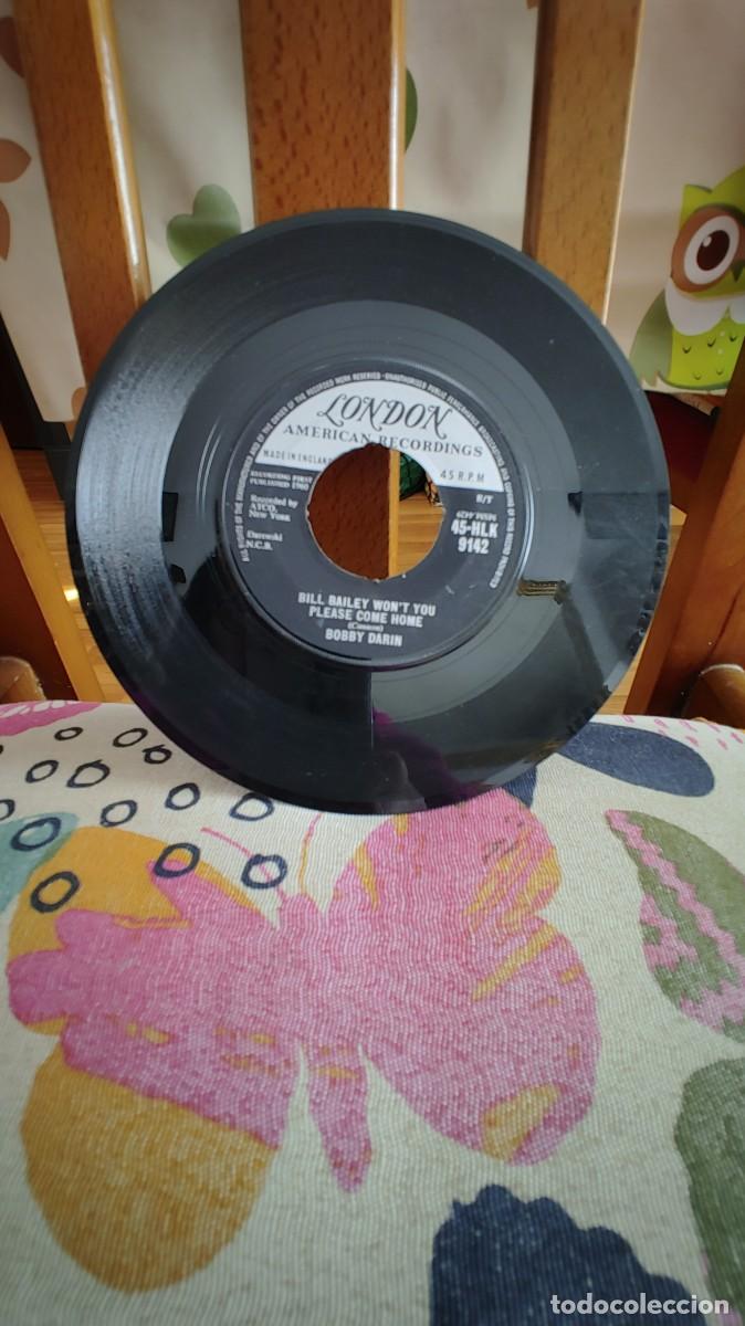 Discos de vinilo: BOBBY DARIN-SINGLE TALL STORY - Foto 2