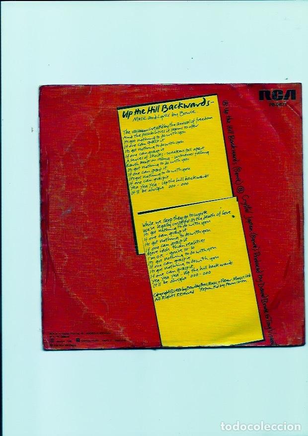 Discos de vinilo: DAVID BOWIE. Up the hill backwards. (vinilo single 1981) - Foto 2
