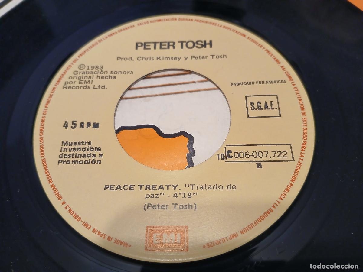 Discos de vinilo: Peter Tosh -Johnny B. Goode- (1983) single - Foto 2