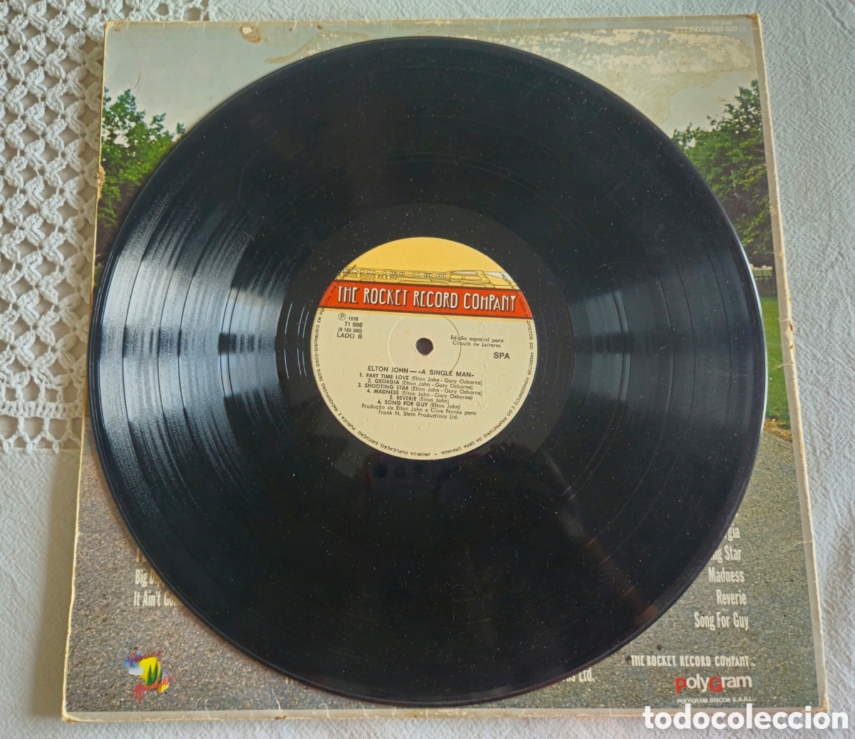 Discos de vinilo: LP ELTON JOHN A SINGLE MAN - Foto 2
