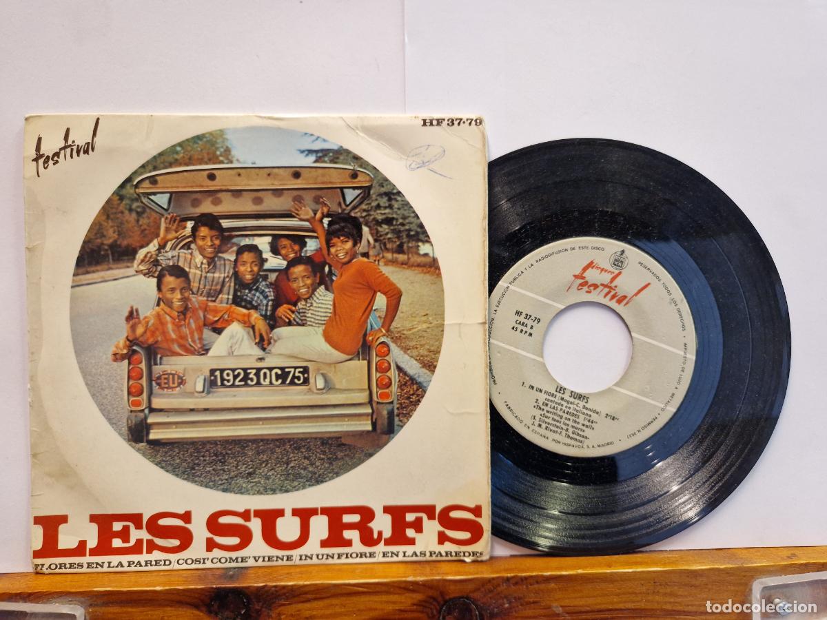 Discos de vinilo: SINGLE. LES SURFS. FLORES EN LA PARED. - Foto 1