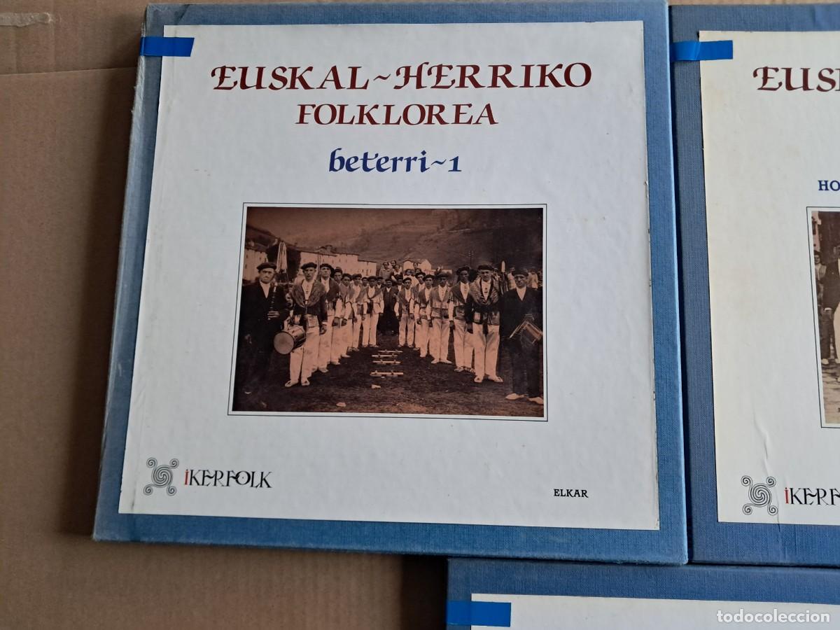 Discos de vinilo: EUSKAL HERRIKO FOLKLOREA VOL 1 , 2 Y 3 BOX LP - Foto 2