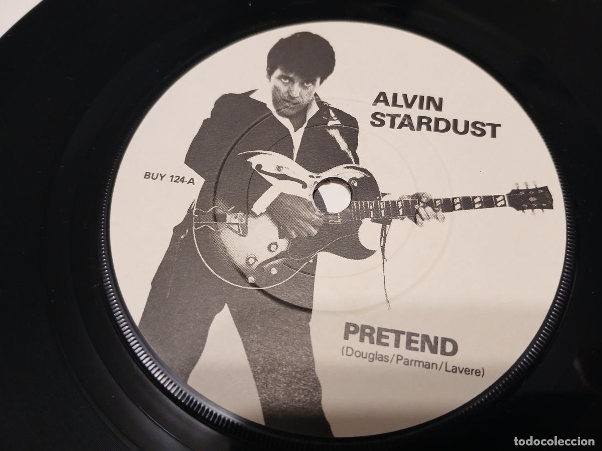 Discos de vinilo: Single de Alvin Stardust -Pretend- (1981) - Foto 3