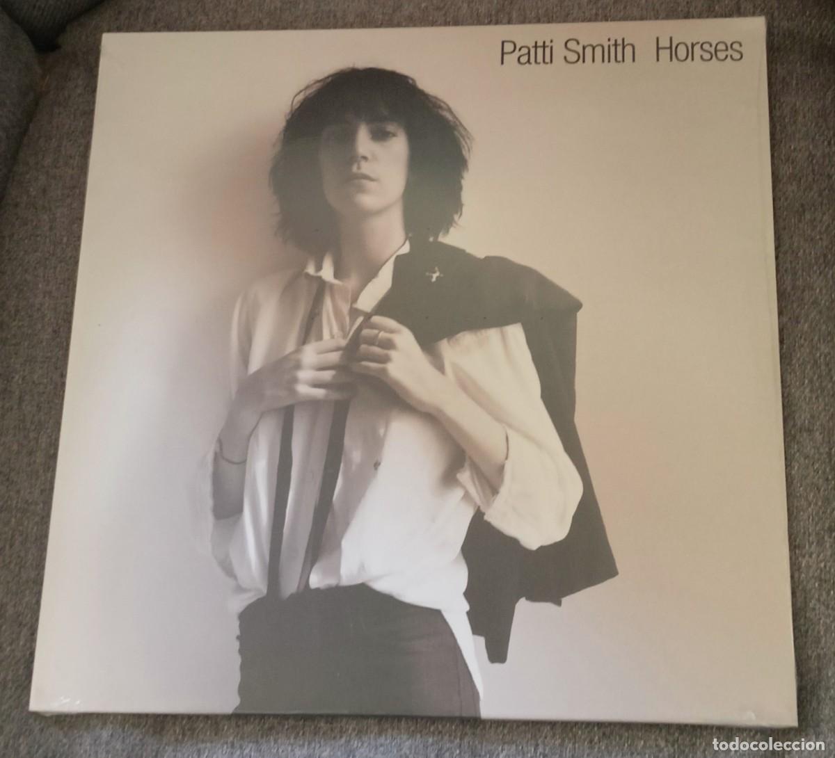 Discos de vinilo: PRECINTADO Patti Smith - Horses (RE2015) - Foto 1