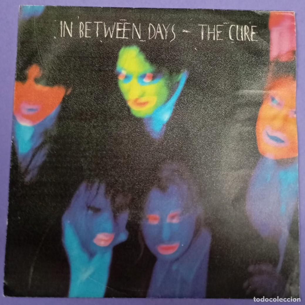 Discos de vinilo: THE CURE -IN BETWEEN DAYS- SINGLE. - Foto 1