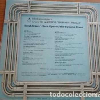Discos de vinilo: Solid Brass Herb Alpert & the Tijuana Brass LP Ariola 1974 - Foto 2