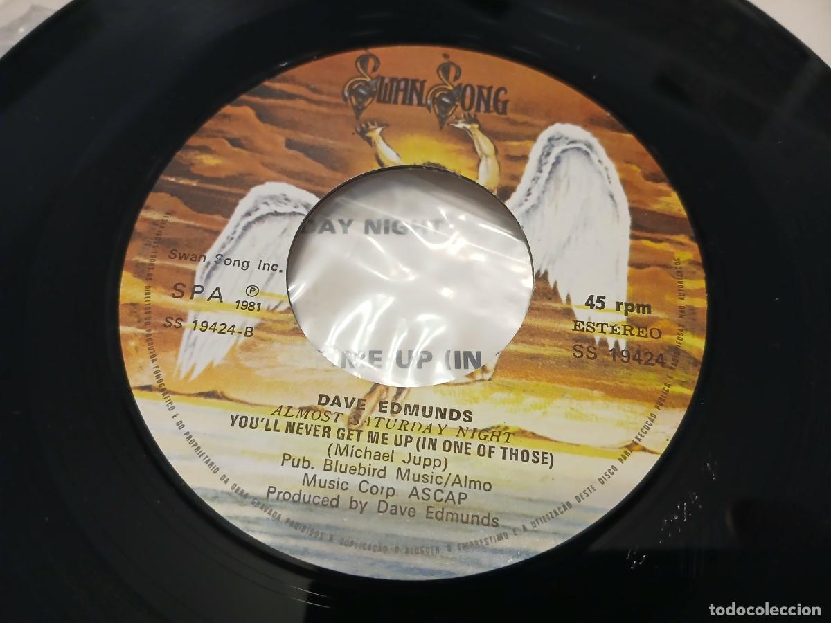 Discos de vinilo: Dave Edmunds -Almost saturday night- (1981) single - Foto 2