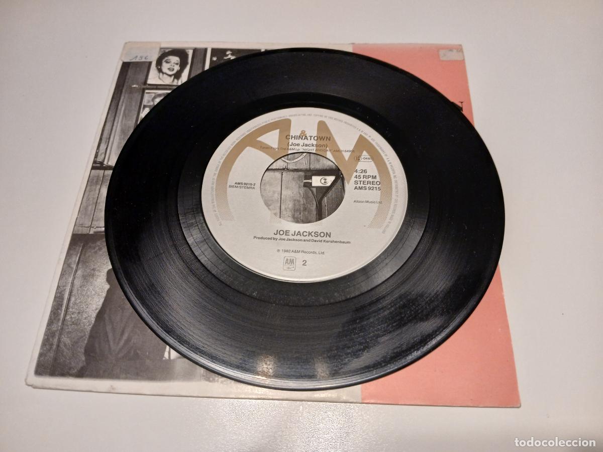 Discos de vinilo: Joe Jackson -Real men- (1982) single - Foto 2