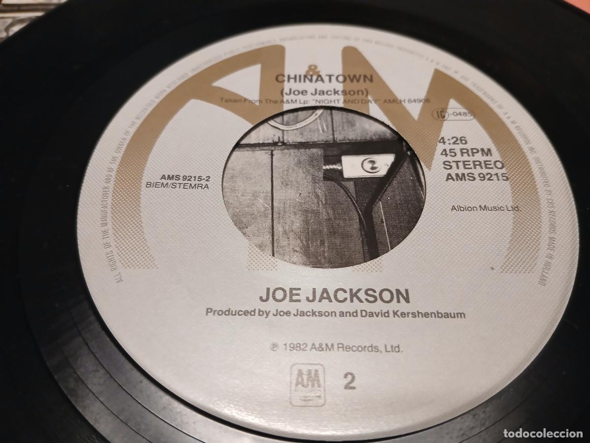 Discos de vinilo: Joe Jackson -Real men- (1982) single - Foto 3