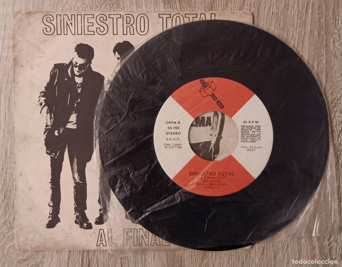 Discos de vinilo: SINGLE DISCO VINILO SINIESTRO TOTAL AL FINAL DRO 1986 - Foto 2