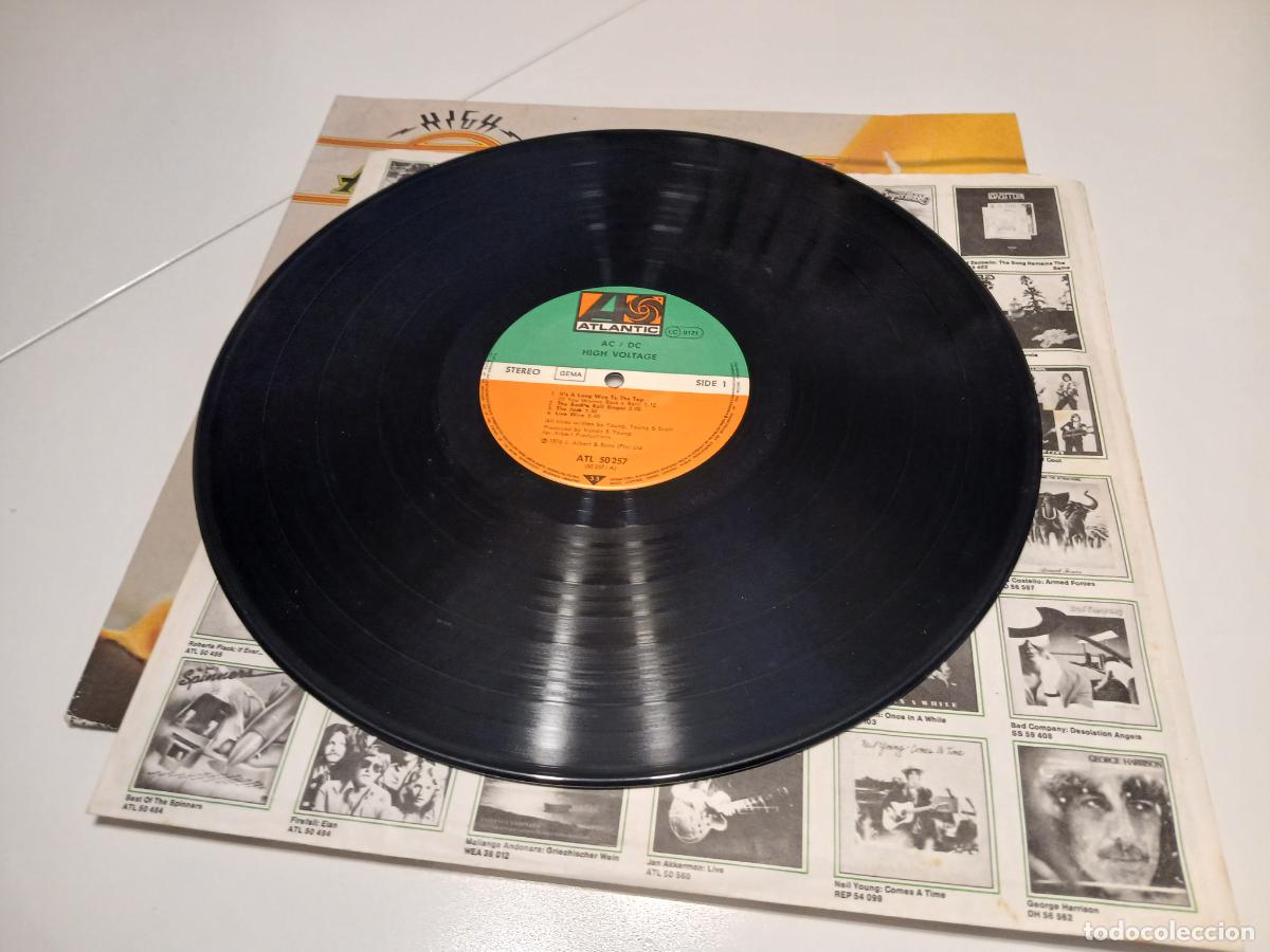 Discos de vinilo: AC/DC &ndash; High Voltage- (1980) LP disco vinilo - Foto 4