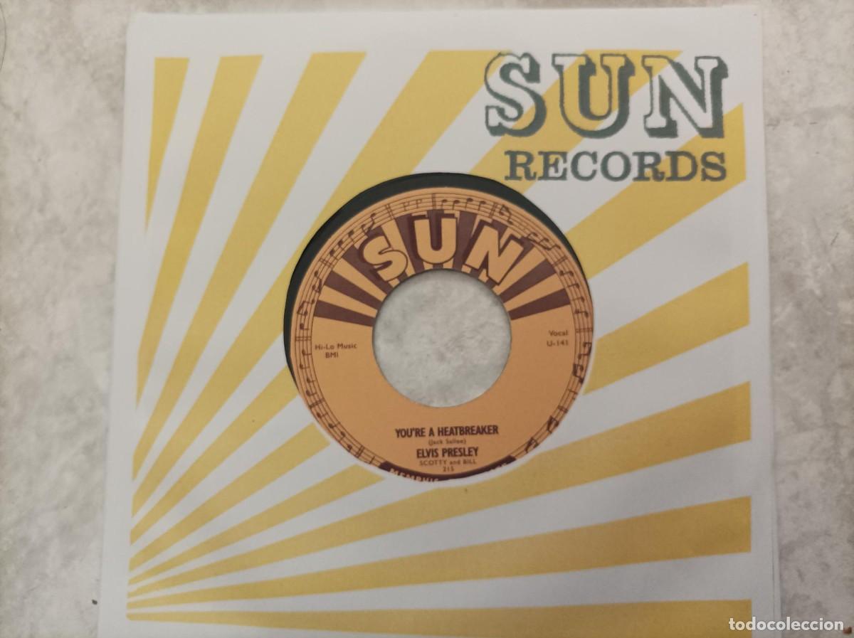 Discos de vinilo: Elvis Presley single Sun reedicion - Foto 2
