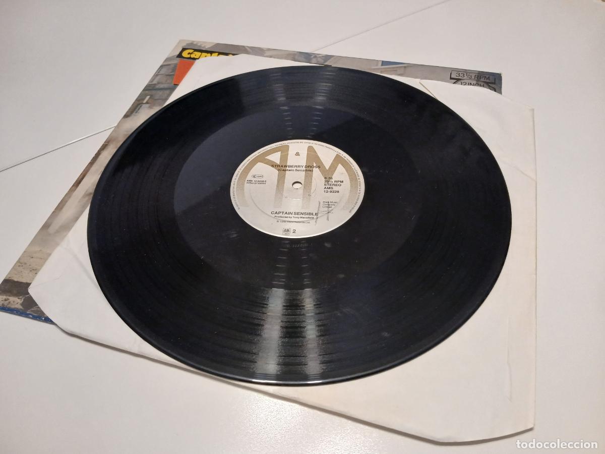 Discos de vinilo: Captain Sensible &ndash; Wot!- (1982) maxi-single - Foto 4