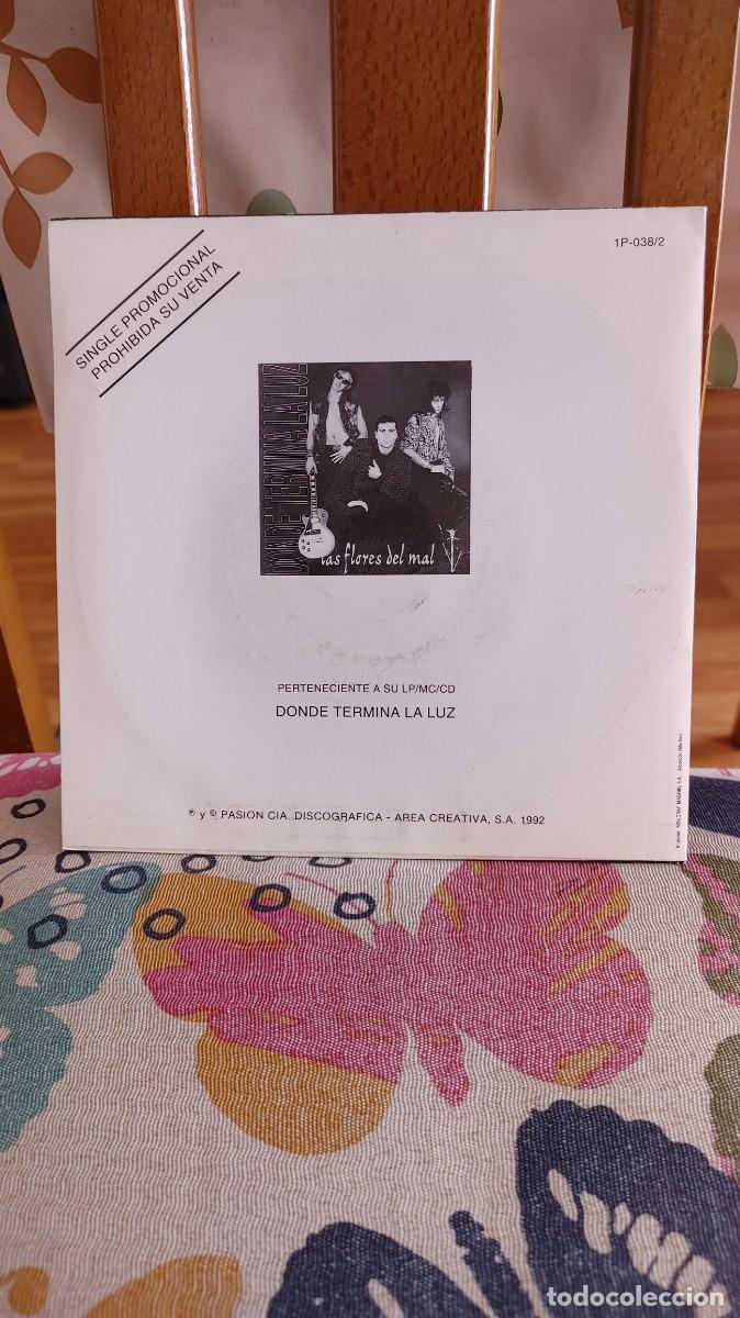 Discos de vinilo: LAS FLORES DEL MAL-SINGLE GOLPEANDO - Foto 2