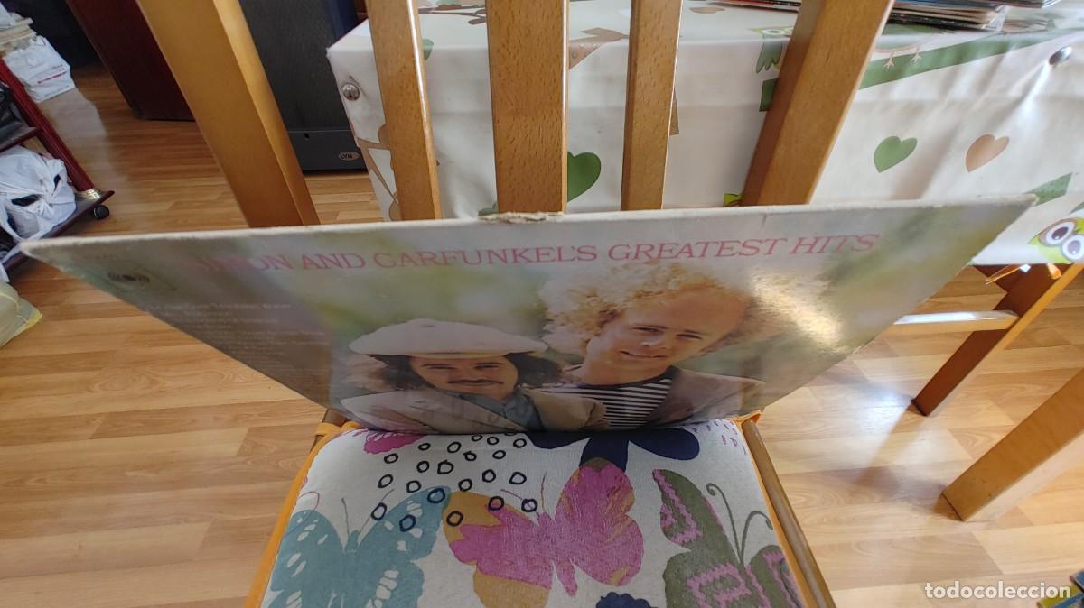Discos de vinilo: SIMON AND GARFUNKEL-LP GREATEST HITS - Foto 2