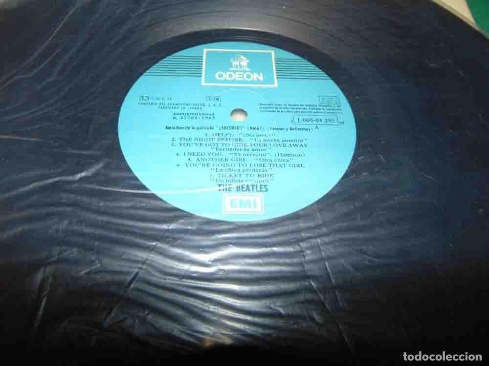 Discos de vinilo: THE BEATLES &lrm;&ndash; Help! Socorro - LP 1974 - Foto 4