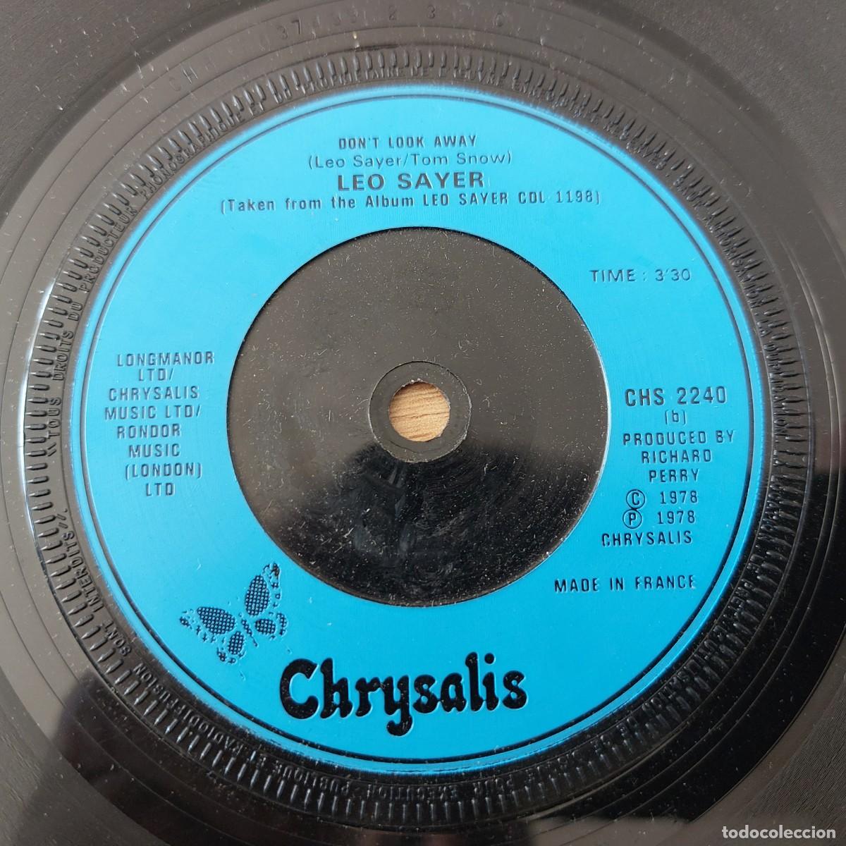 Discos de vinilo: Single - LEO SAYER - DONT LOOK AWAY - Foto 1