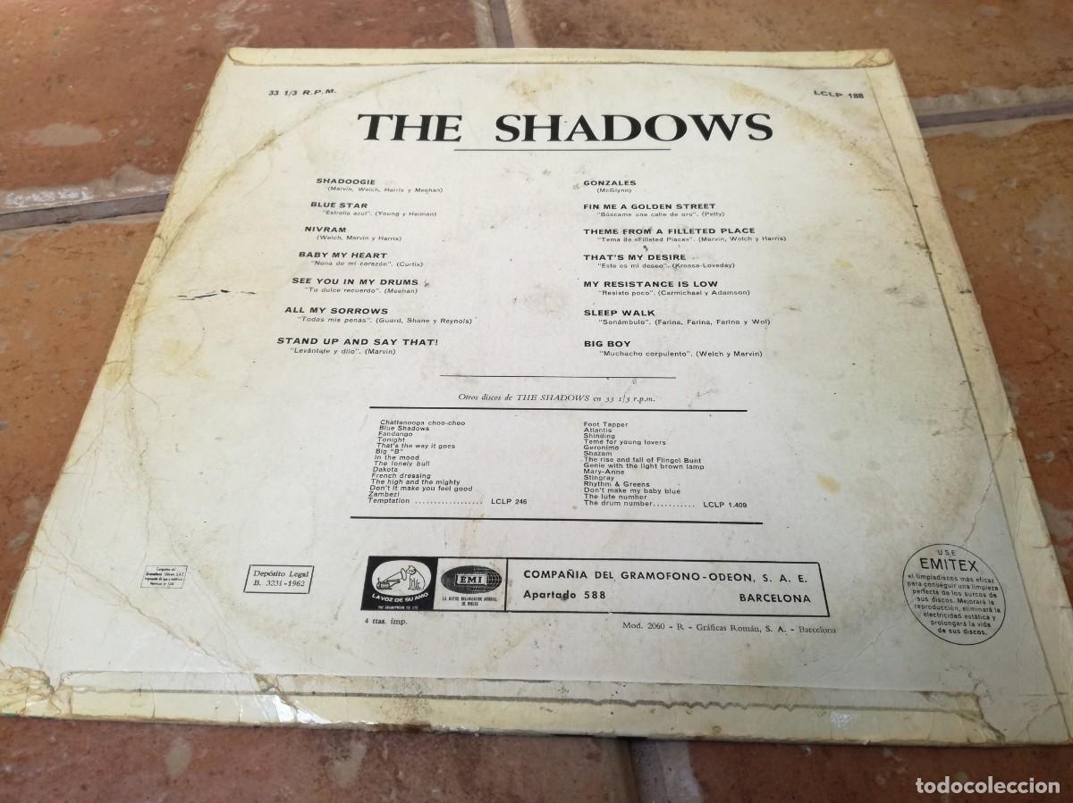 Discos de vinilo: THE SHADOWS-ORIGINAL ESPA&Ntilde;OL 1982 - Foto 2