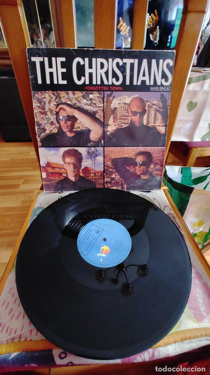 Discos de vinilo: THE CHRISTIANS-MAXI FORGOTTEN TOWN - Foto 1