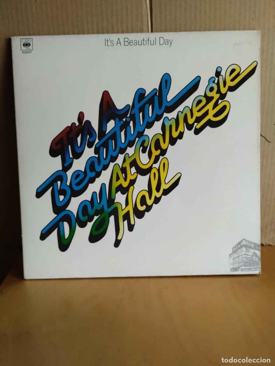 Discos de vinilo: IT&acute;S A BEAUTIFUL DAY ---- AT THE CARNEGIE HALL - Foto 1