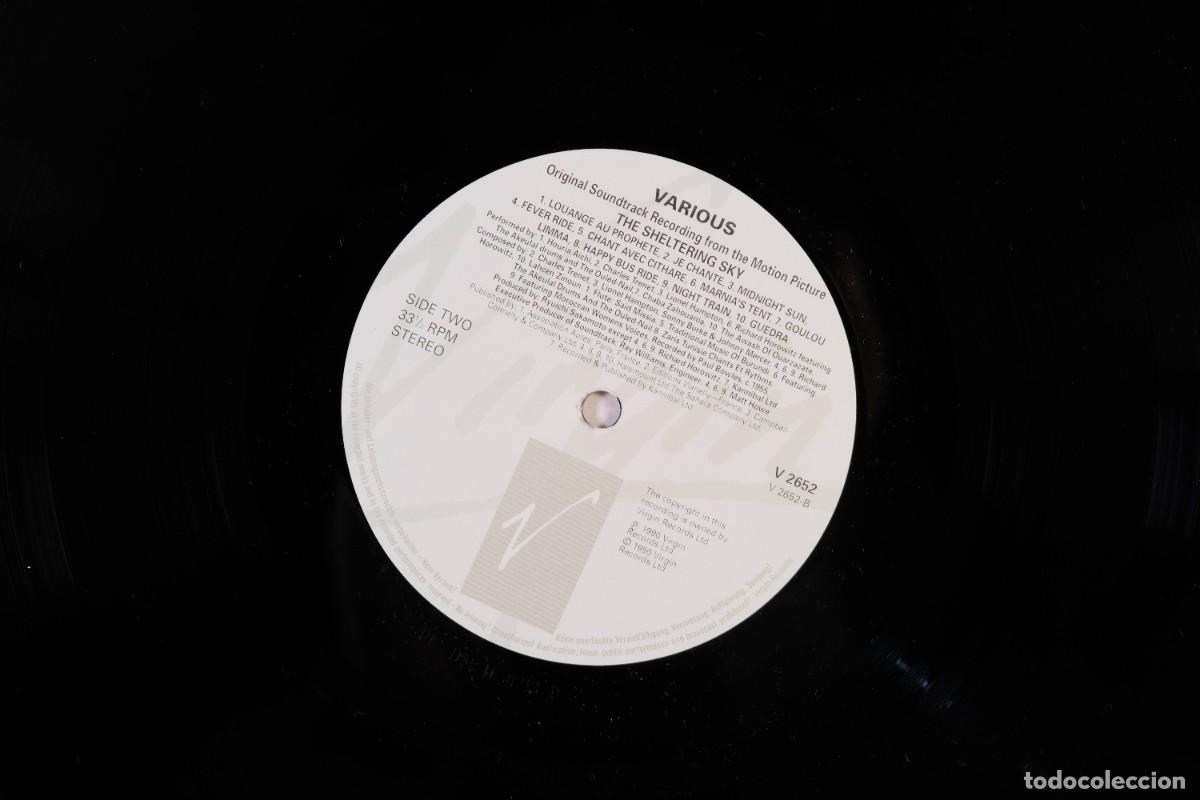 Discos de vinilo: DISCO VINILO LP - BSO THE STELTERING SKY - EL CIELO PROTECTOR - Foto 4