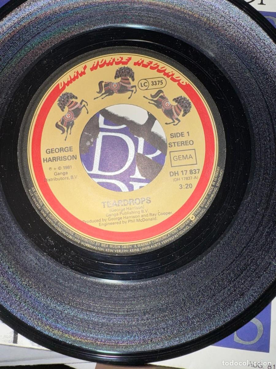 Discos de vinilo: George Harrison Teardrops single - Foto 3