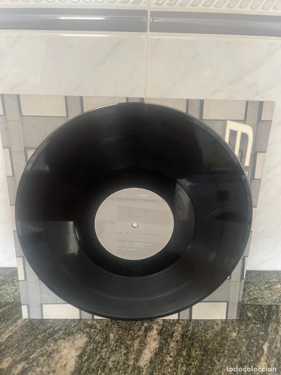 Discos de vinilo: Justice & Tertius Chains / Asylum Seeker - Foto 1
