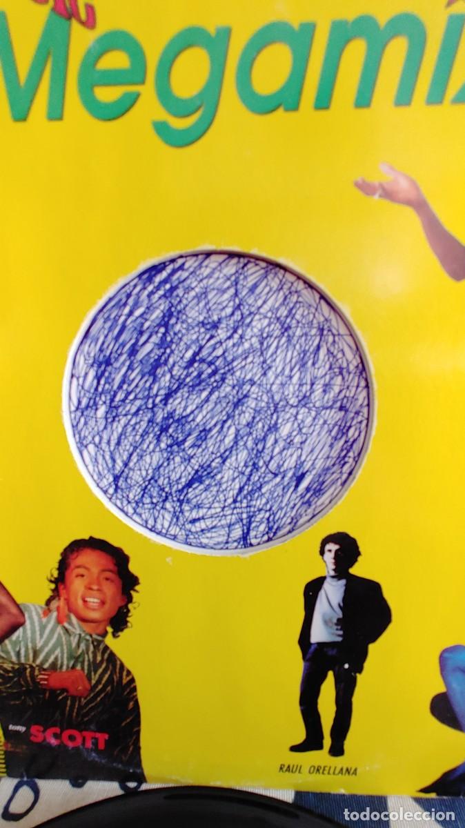 Discos de vinilo: DISCO MAGIC-MAXI MEGAMIX 2 - Foto 2