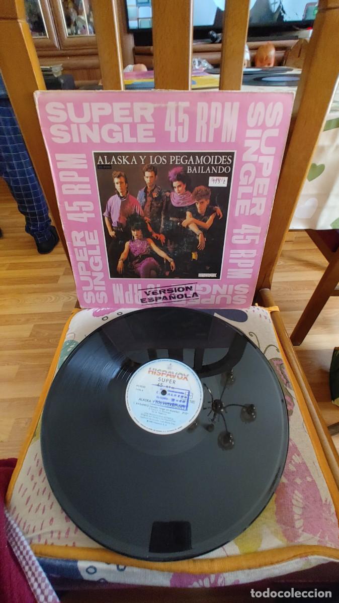 Discos de vinilo: ALASKA Y LOS PEGAMOIDES-MAXI BAILANDO - Foto 1