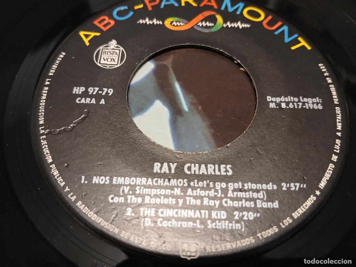 Discos de vinilo: Ray Charles &ndash; Nos Emborrachamos- (1966) single - Foto 3
