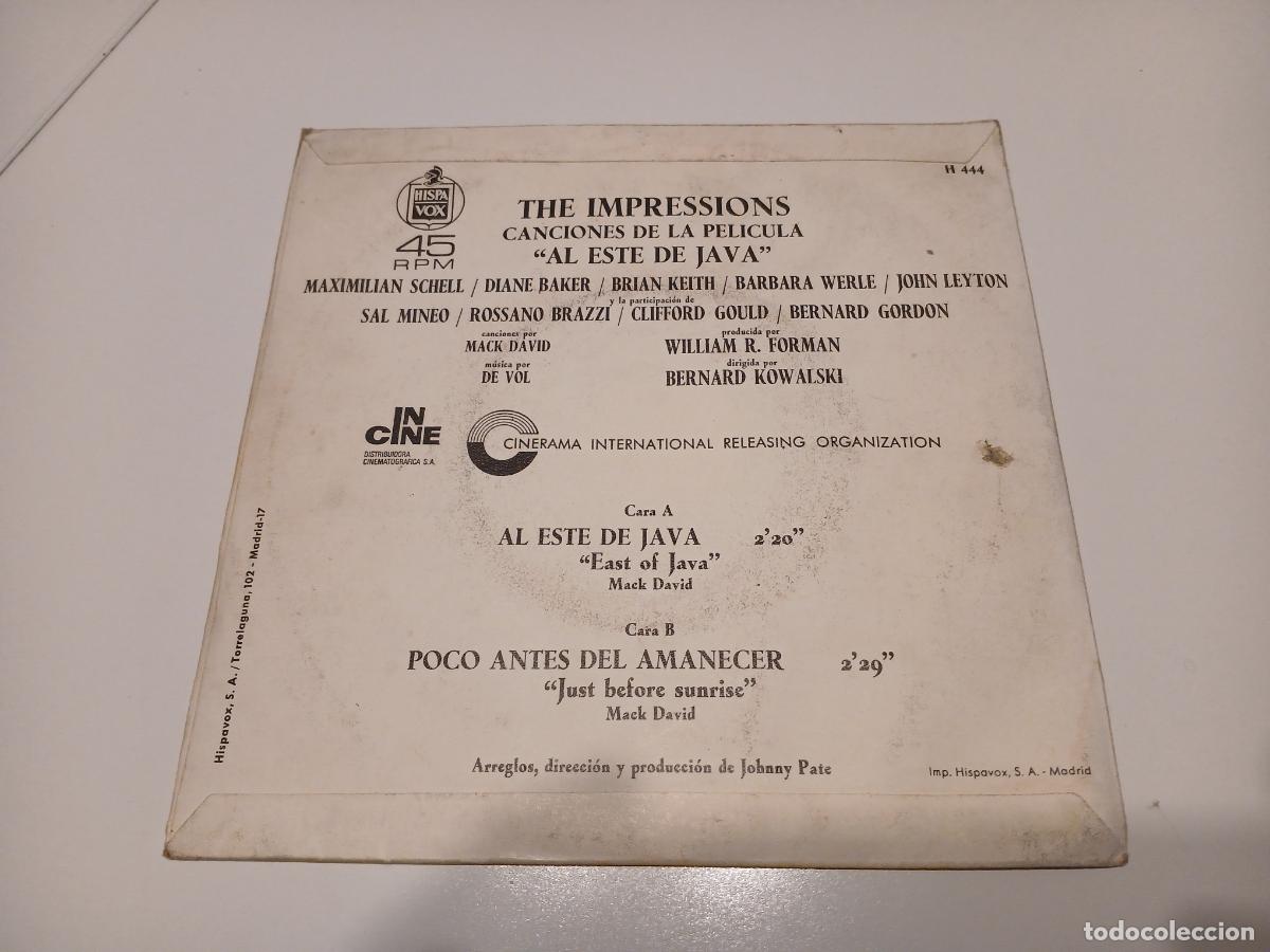Discos de vinilo: The Impressions -Al este de Java / Poco antes del amanecer- (1969) single - Foto 2