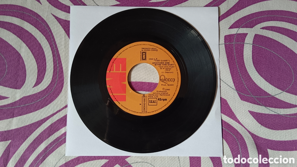 Discos de vinilo: Queen &ndash; Another One Bites The Dust 7&rdquo; - Foto 2