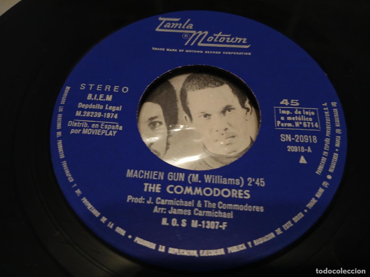 Discos de vinilo: Commodores -Machine gun- (1974) single - Foto 2