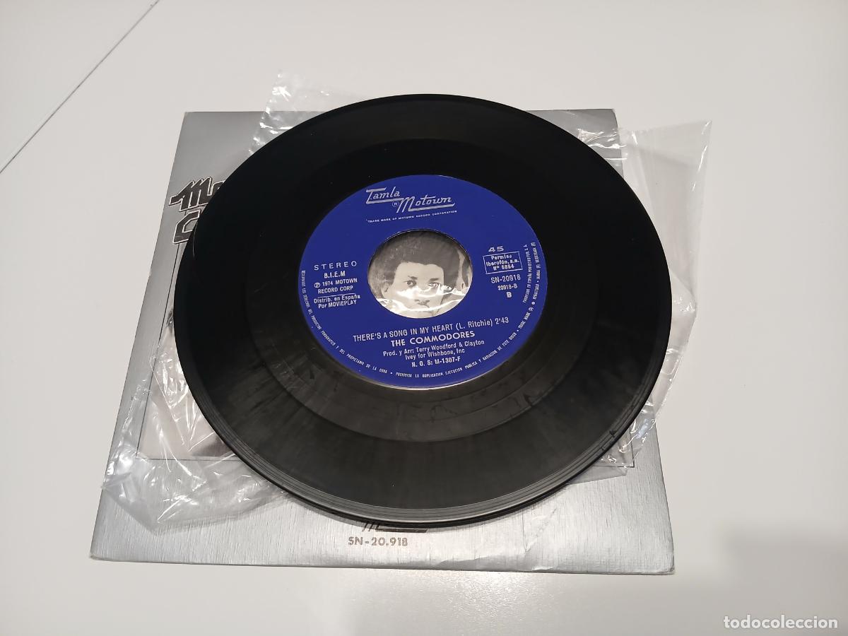 Discos de vinilo: Commodores -Machine gun- (1974) single - Foto 4