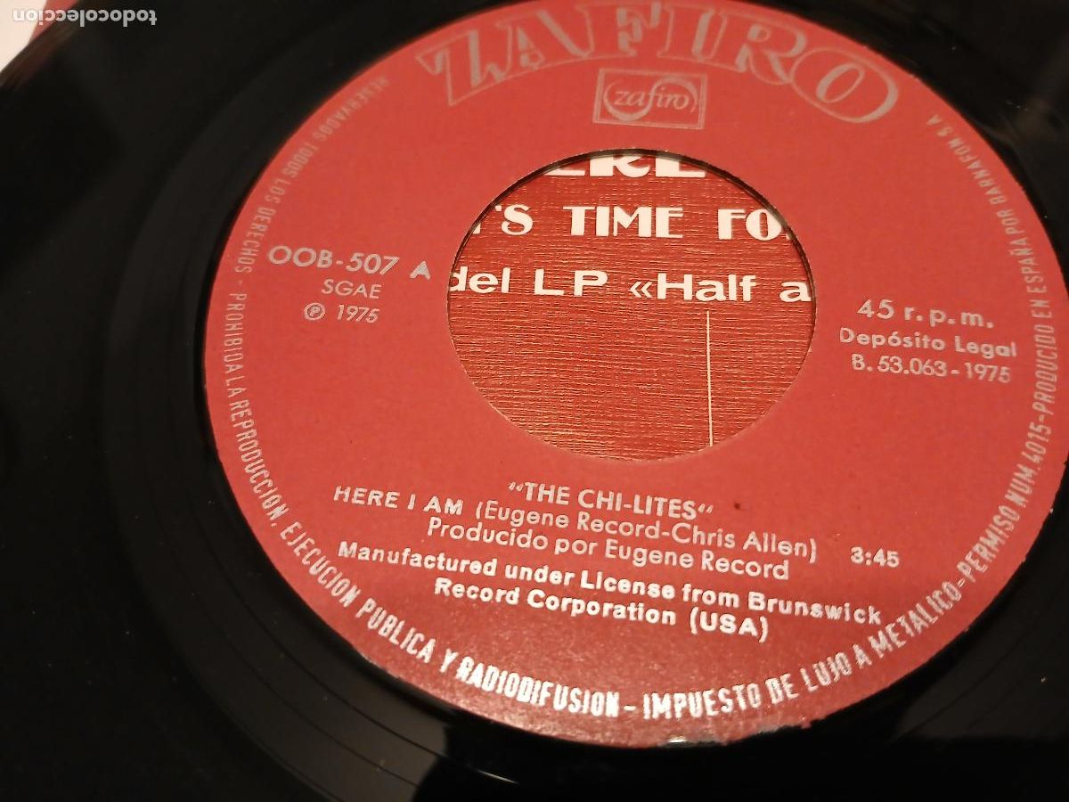 Discos de vinilo: Chi-Lites -Here i am- (1975) single - Foto 3