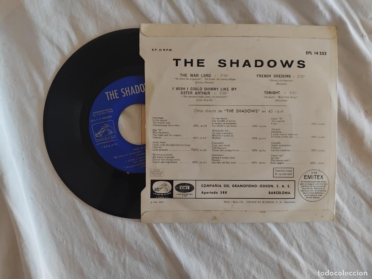 Discos de vinilo: THE SHADOWS. THE WAR LORD + 3. EP EMI ODEON 1966. - Foto 2