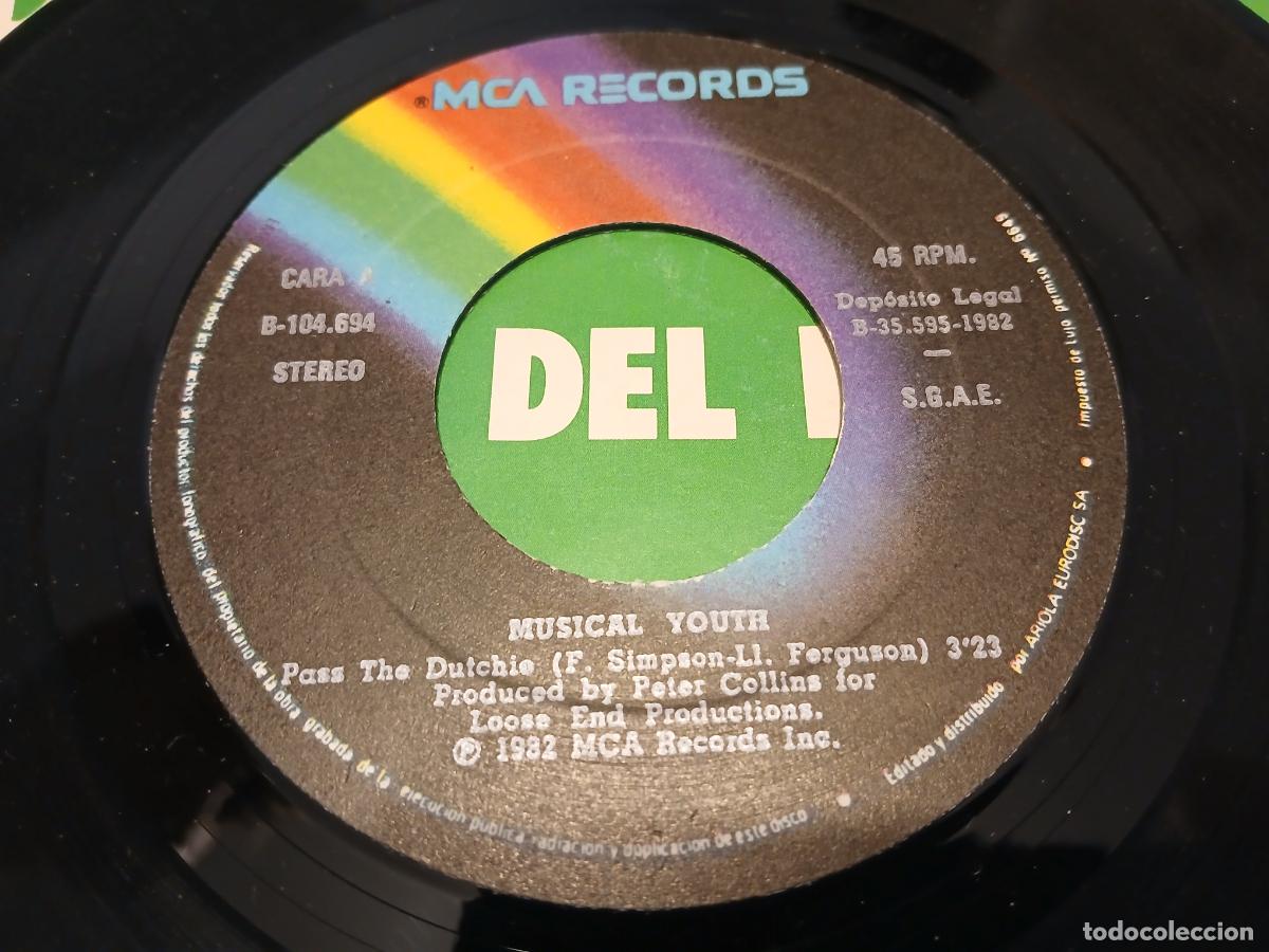 Discos de vinilo: Musical Youth -Pasando del poli- (1982) single - Foto 3
