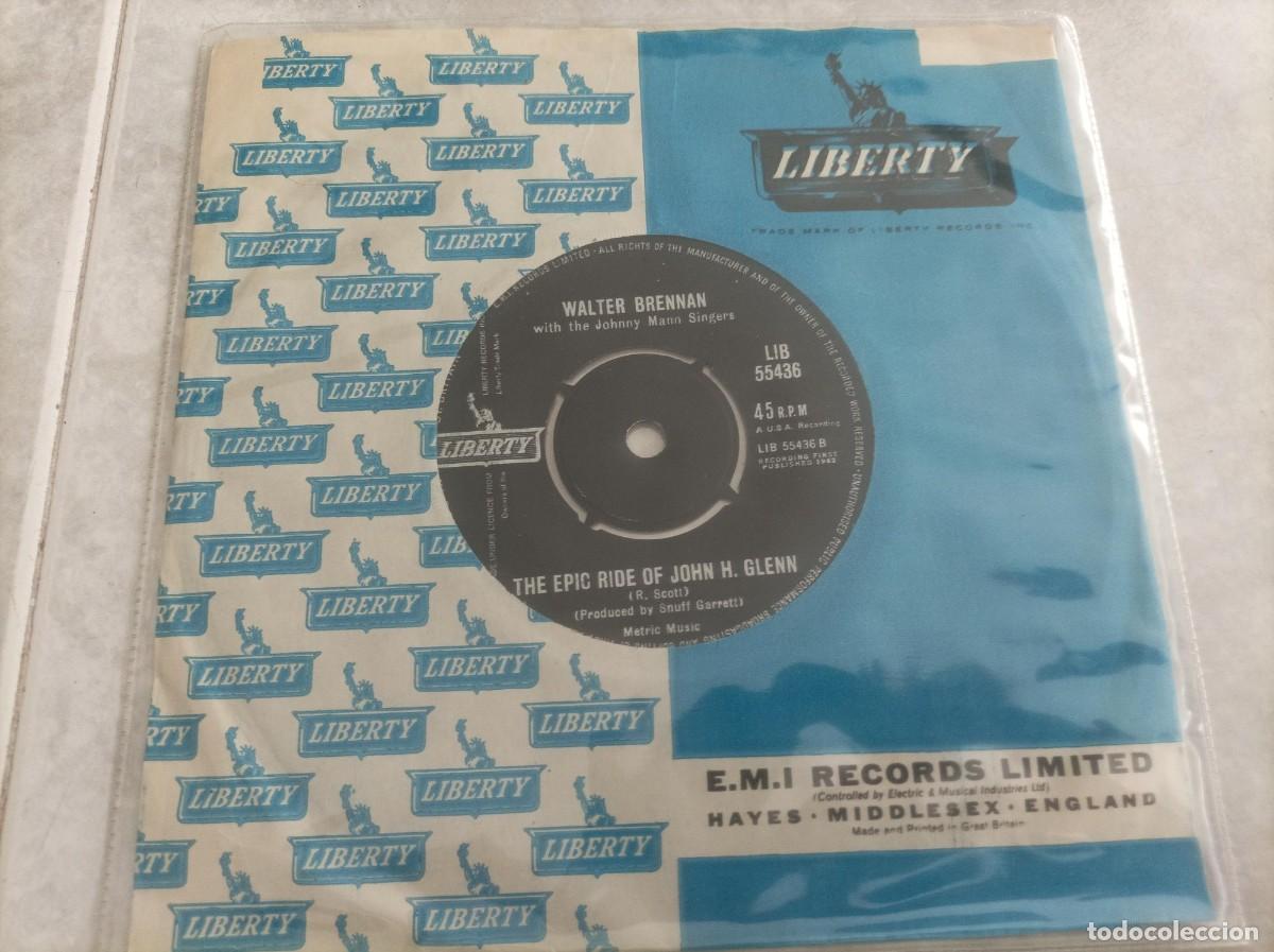 Discos de vinilo: Walter Brennan single original UK - Foto 1