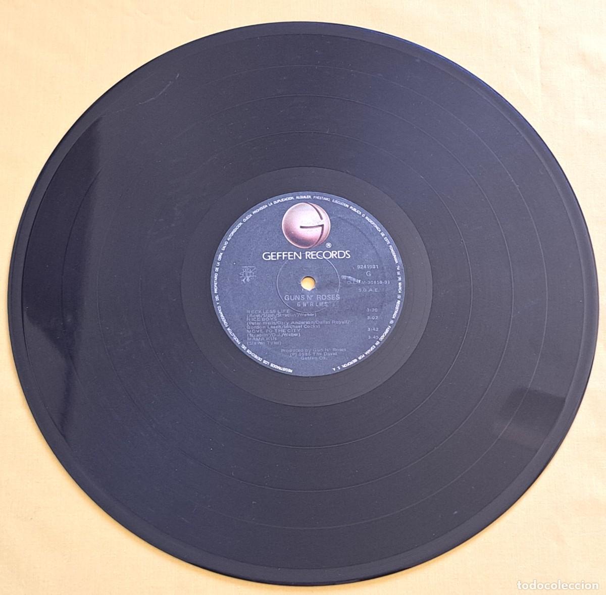 Disques de vinyle: GUNS N' ROSES - G N' R LIES - GEFFEN RECORDS 1986, 9241981 MADE IN SPAIN - SOLO DISCO