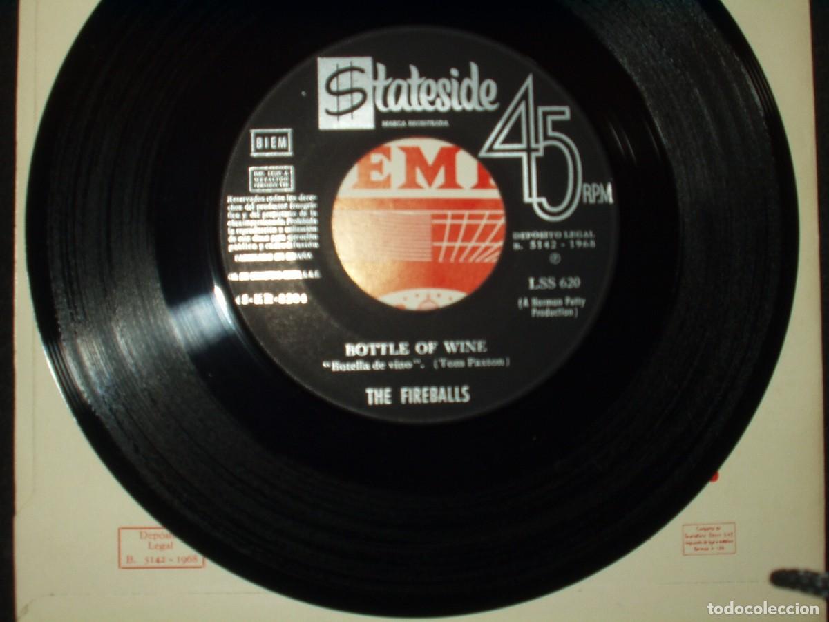 Discos de vinilo: FIREBALLS SINGLE BOTTLE OF WINE - Foto 3