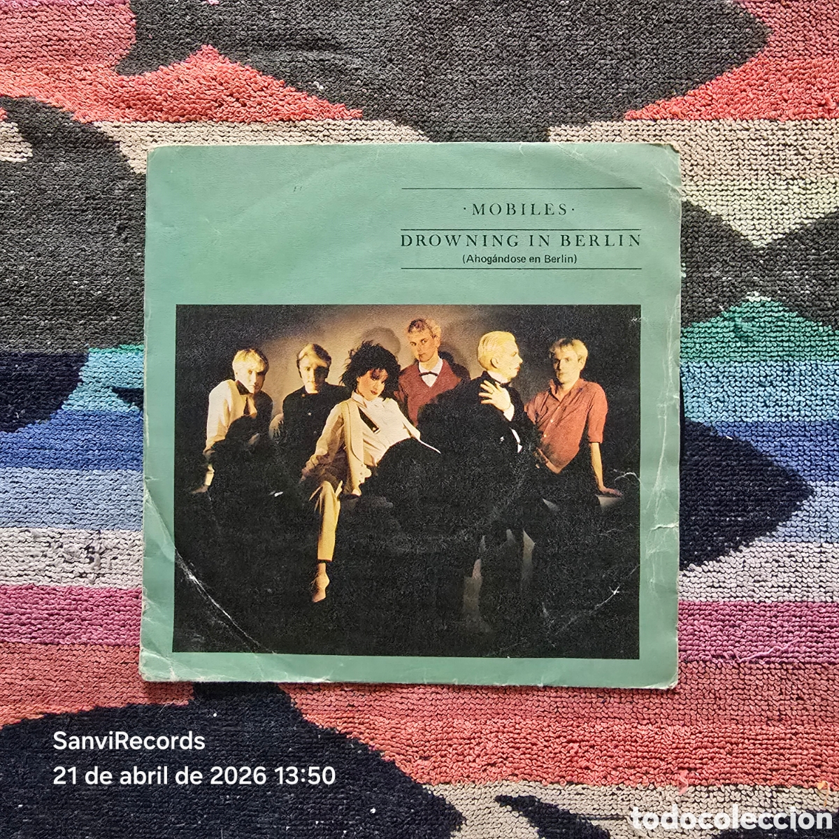 Discos de vinilo: [SINGLE] MOBILES: DROWNING IN BERLIN - TIPTOE IN PARADISE (RIALTO) (1981)