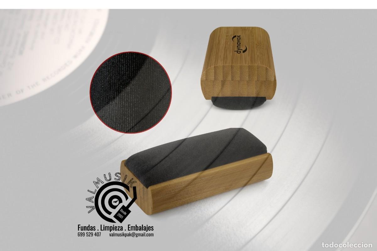 Discos de vinilo: CEPILLO CON MANGO DE BAMB&Uacute; PARA LIMPIAR DISCOS DE VINILO - PROFESIONAL NUEVO -