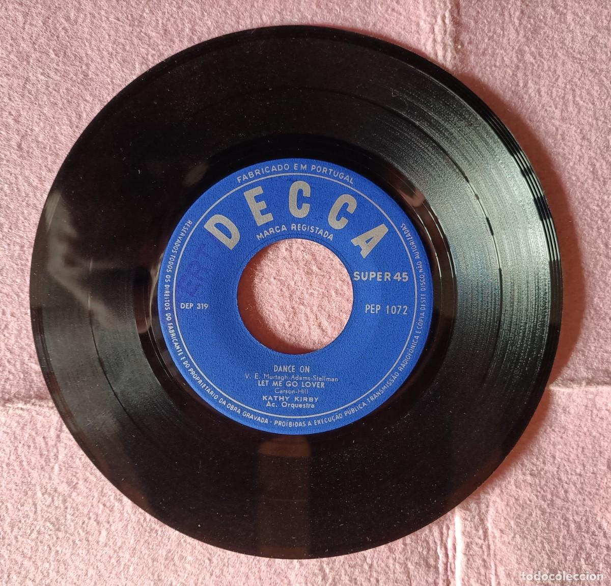 Discos de vinilo: 7&rdquo; KATHY KIRBY &ndash; Dance On / Secret Love - DECCA PEP 1072 - PORTUGAL - EP (GENERIC/EX)