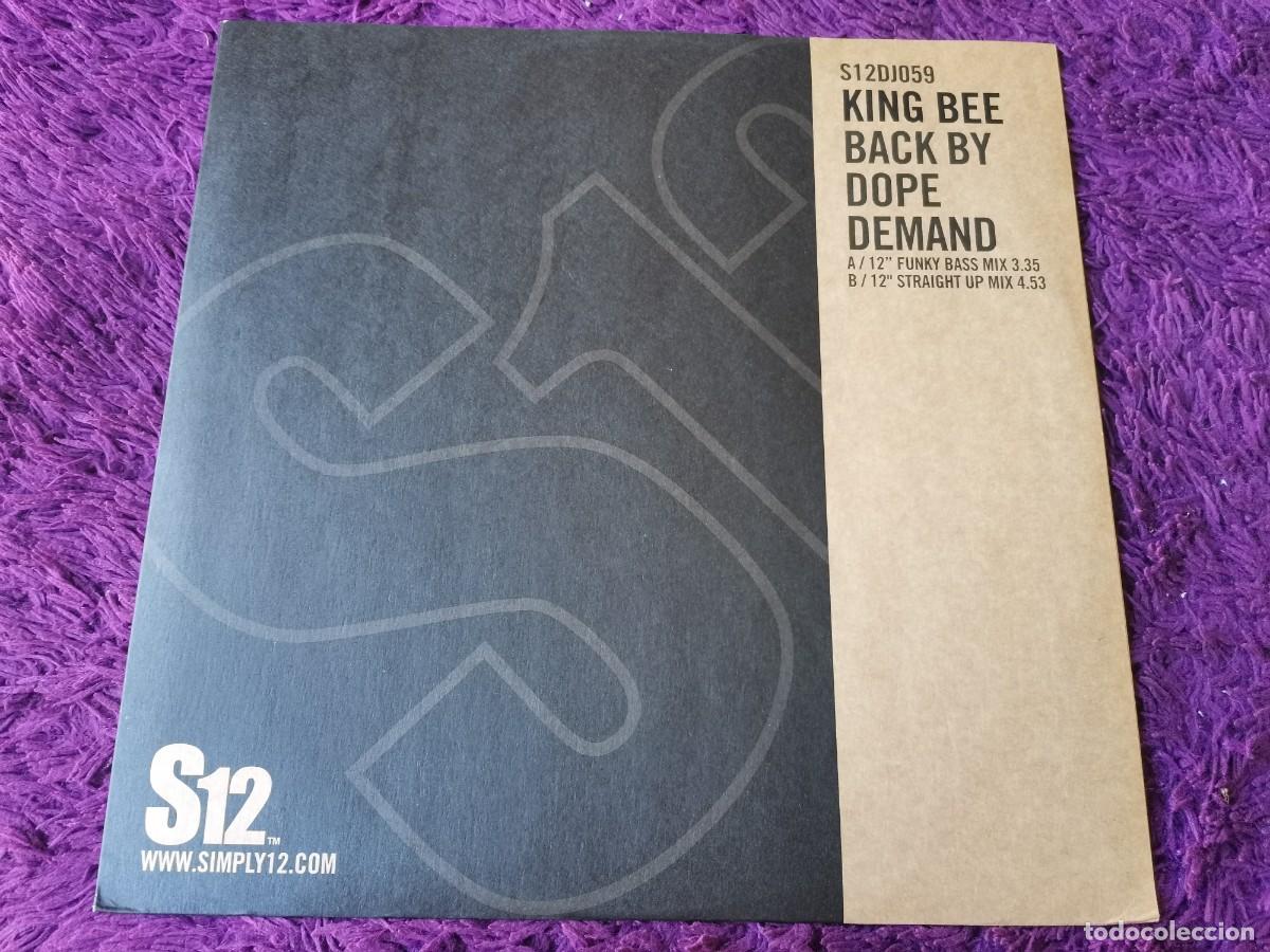 Discos de vinilo: King Bee &ndash; Back By Dope Demand Vinilo Maxi-Single 2004 UK S12DJ059