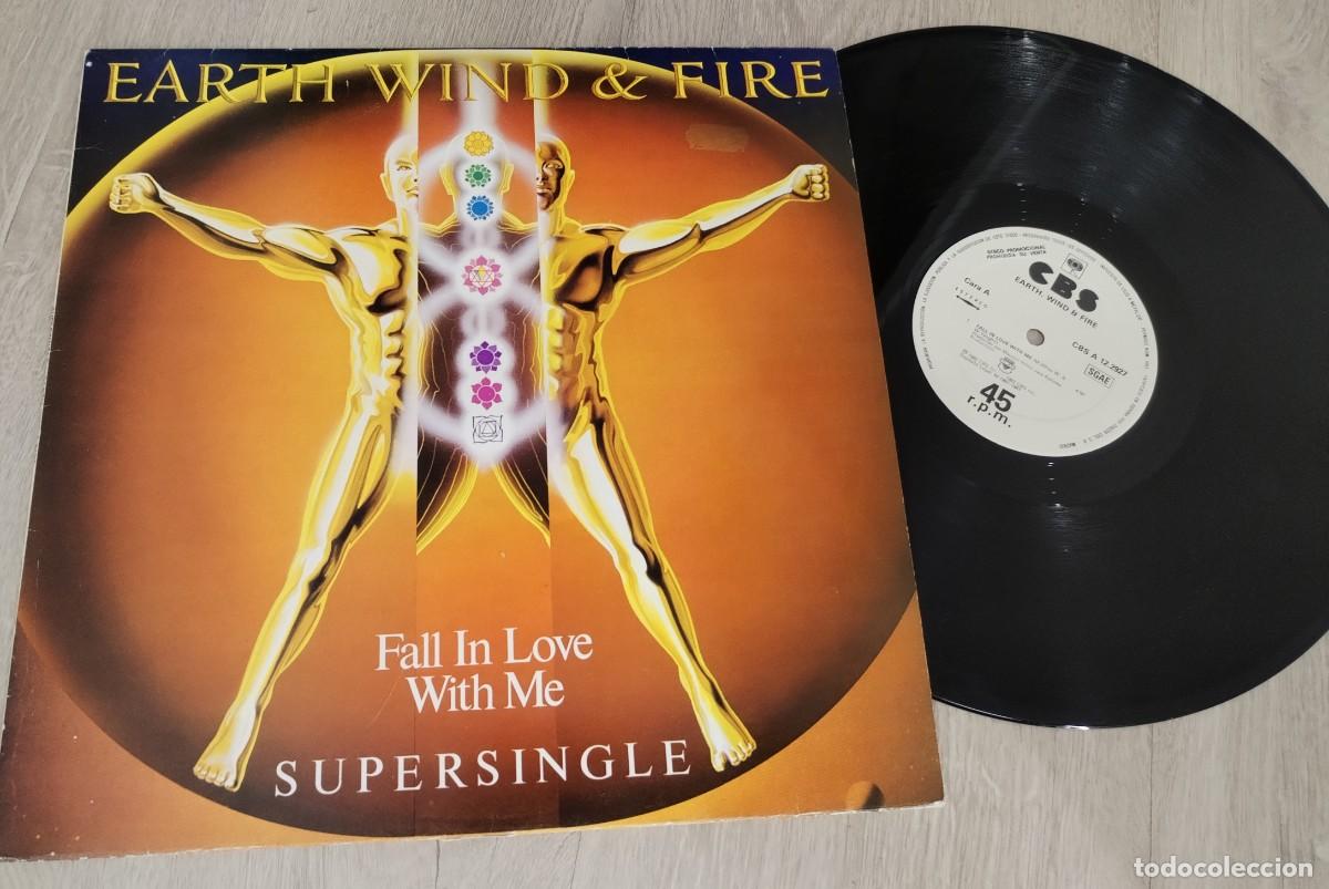 Discos de vinilo: EARTH WIND AND FIRE - FALL IN LOVE WITH ME ...MAXISINGLE DE CBS - EDICION PROMO DE 1982 - RARO
