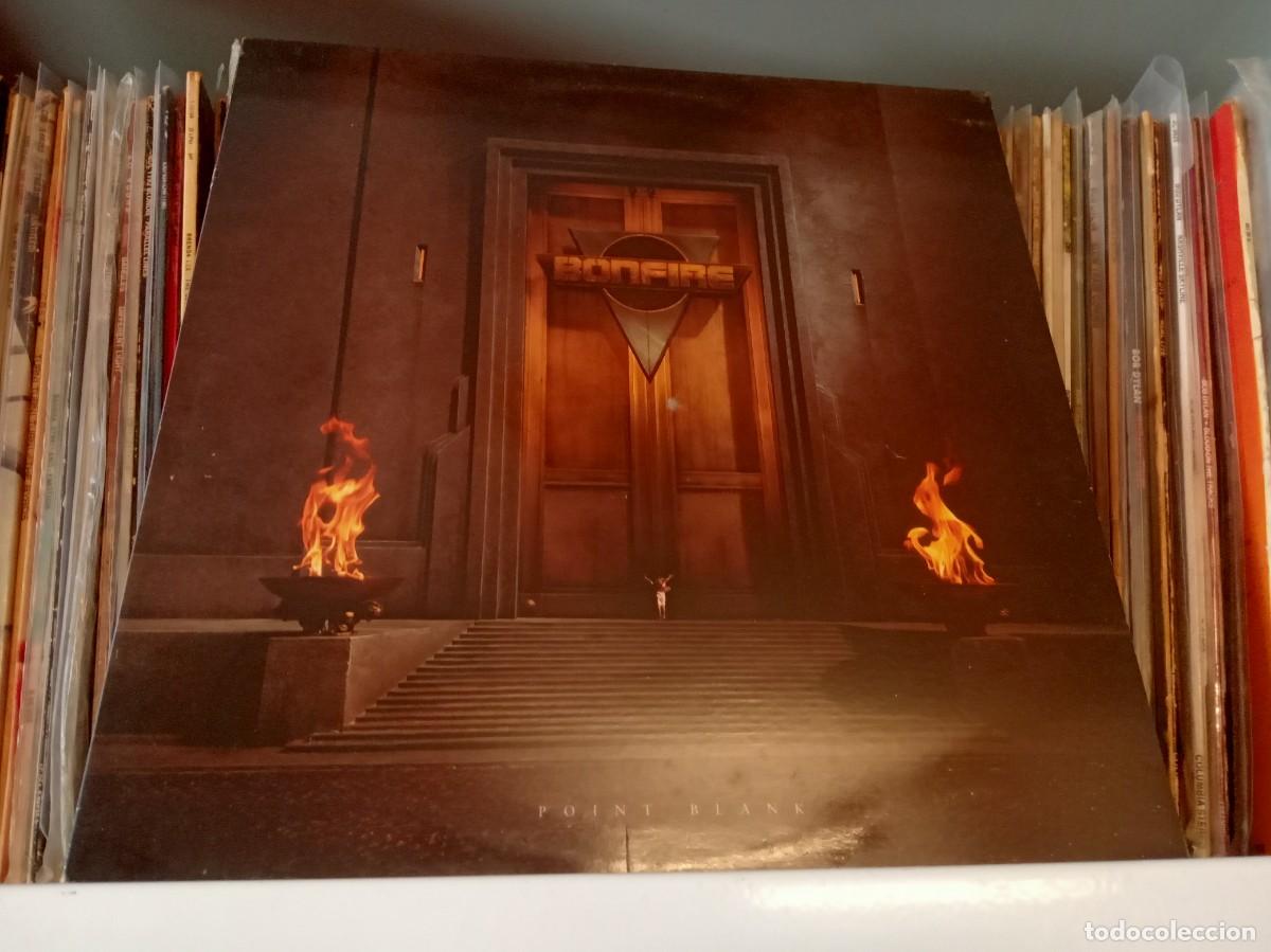 Discos de vinilo: Bonfire &lrm;&ndash; Point Blank - lp Spain 1989 - Foto 1
