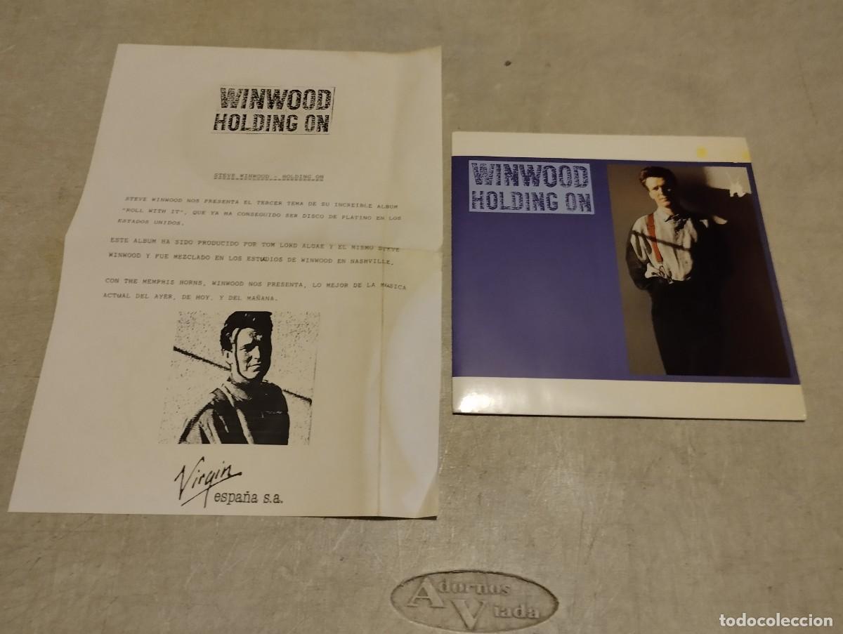 Discos de vinilo: STEVE WINWOOD SG HOLDING ON