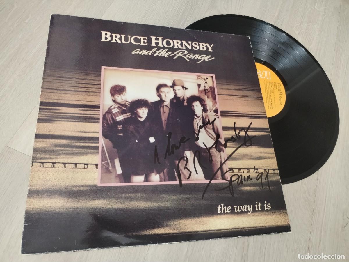 Discos de vinilo: BRUCE HORNSBY AND THE RANGE - THE WAY IT IS ..LP DE RCA - PRODUCE HUEY LEWIS 1986 ENCARTE.. FIRMADO