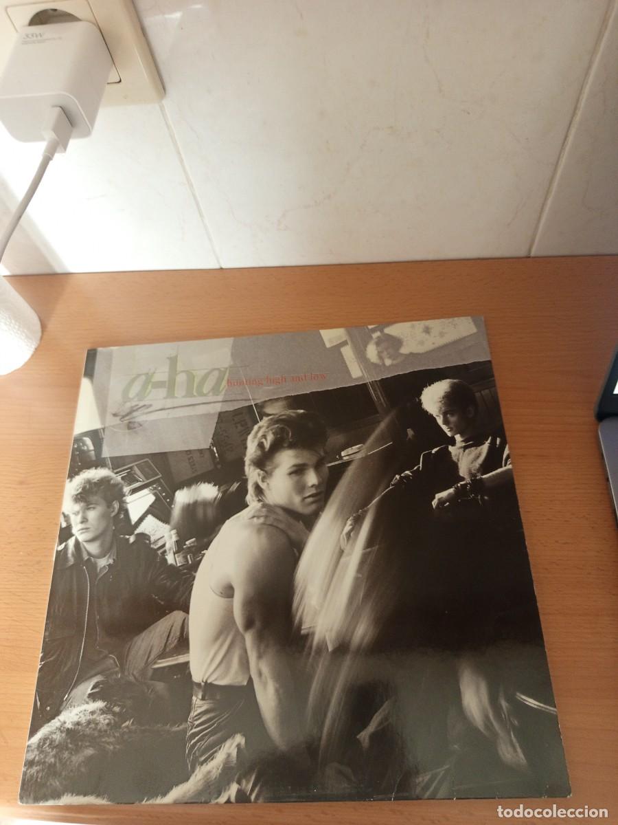 Discos de vinilo: A-HA, HUNTING HIGH AND LOW, 7599-25300-1