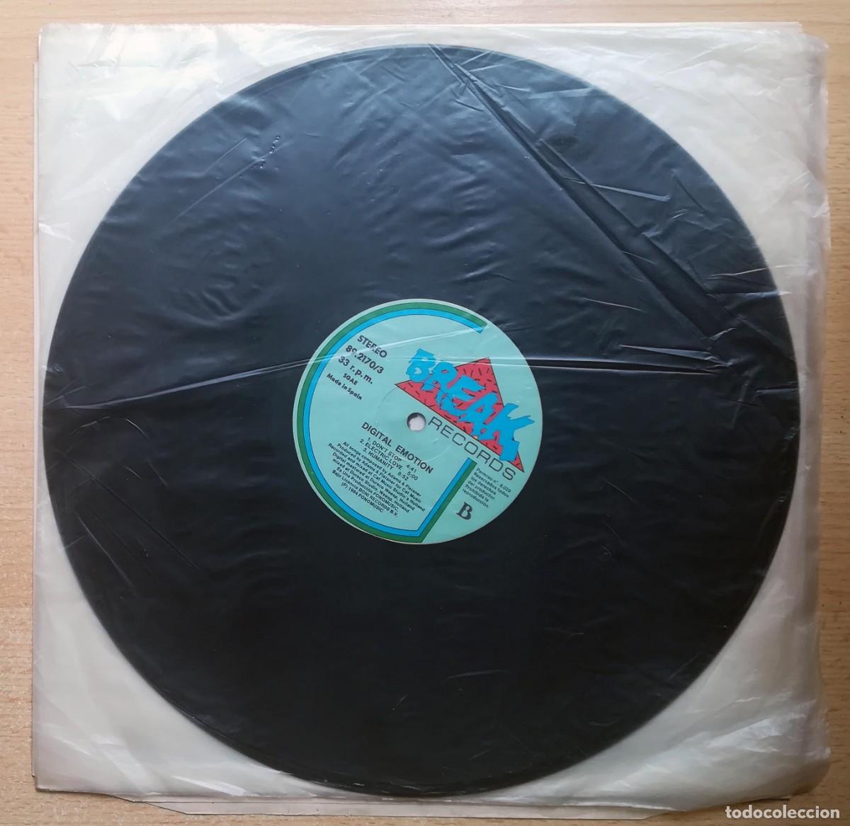 Discos de vinilo: LP Digital Emotion. Get up, action. Break Records 1984. Solo disco y funda.
